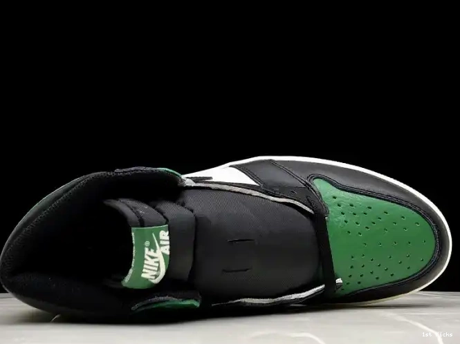 1st Kicks Sail-Black NRG Air Jordan OG High 555088-302 1 Green Pine 0503